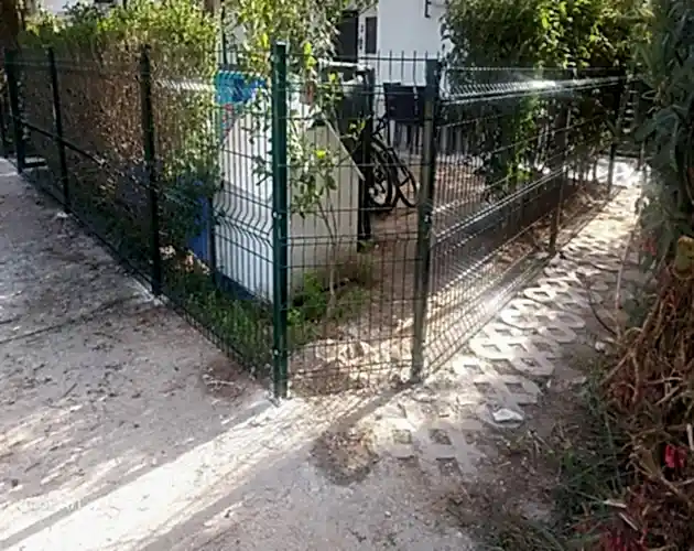 Antalya Köpek Kafesi